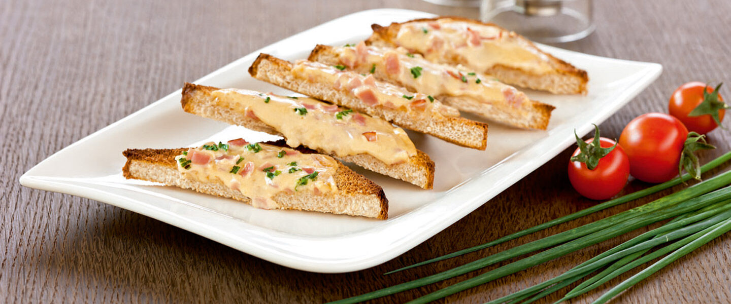 Schinken-Käse-Schnittlauch Toast