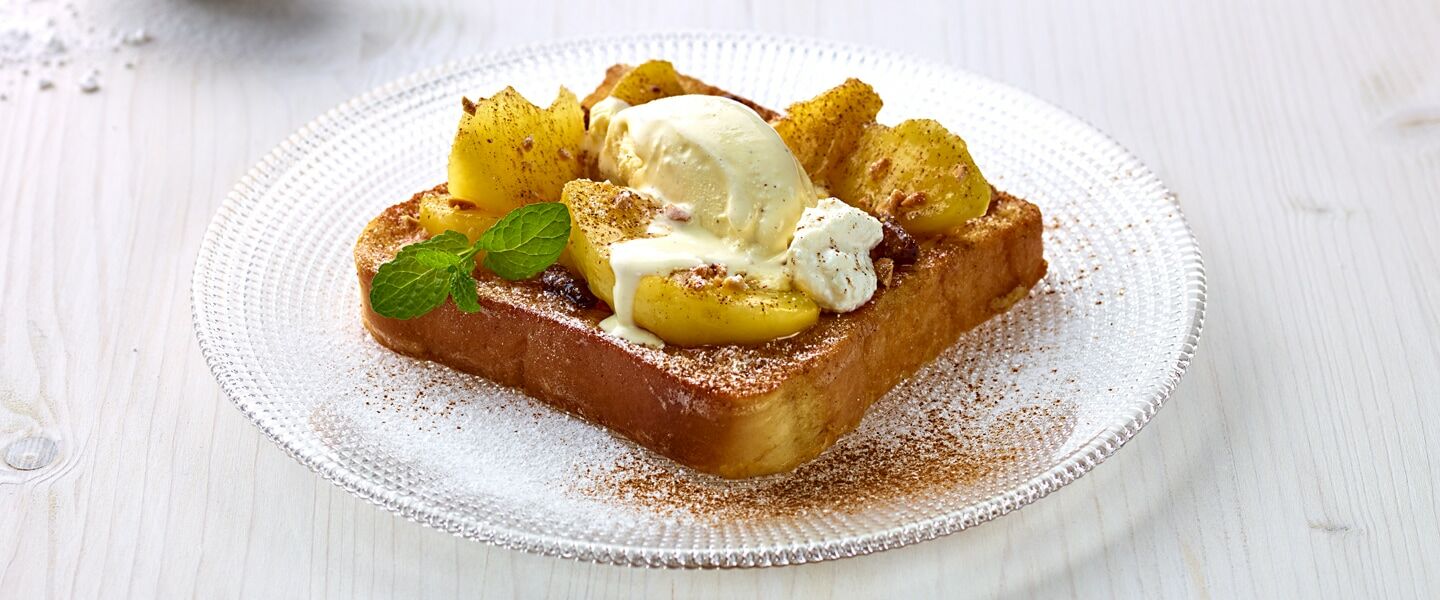 Ölz RIESEN TOAST "Armer Ritter" - geschmorter Apfel, Mandeln, Zimt & Vanille