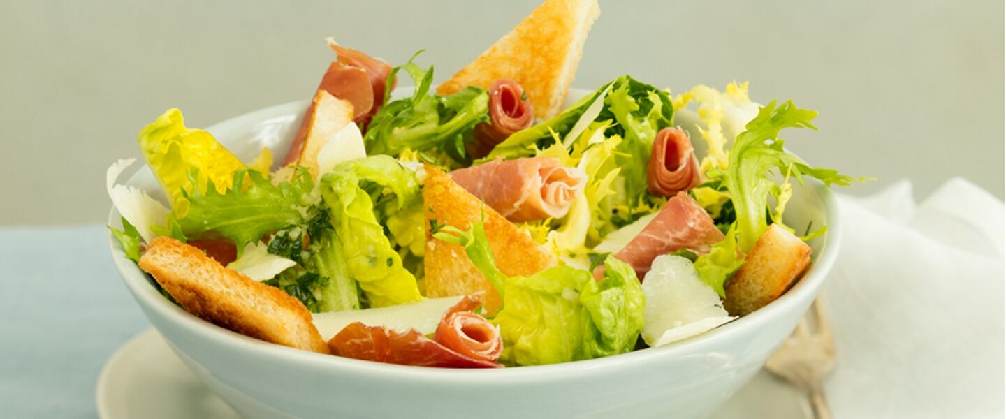 Gusto_ÖLZ Butter Toast mit Blattsalat Rohsch_2017_1440x600_RGB72dpi