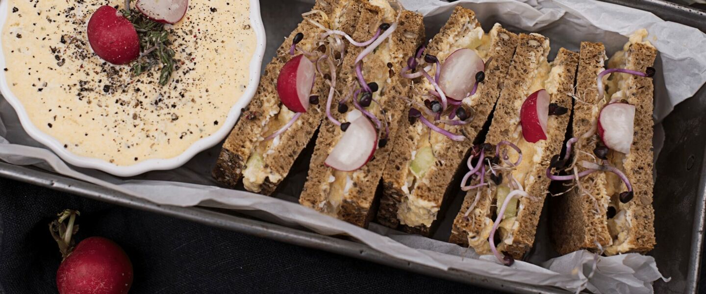 Ölz Vitalbrot mit Eraufstrich und Gurke