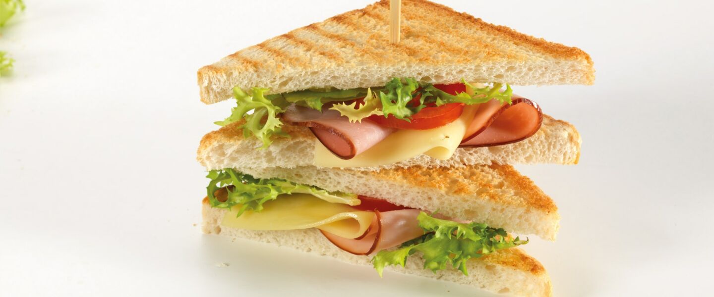 Ölz Meisterbäcker Hotel Toast als Club Sandwich