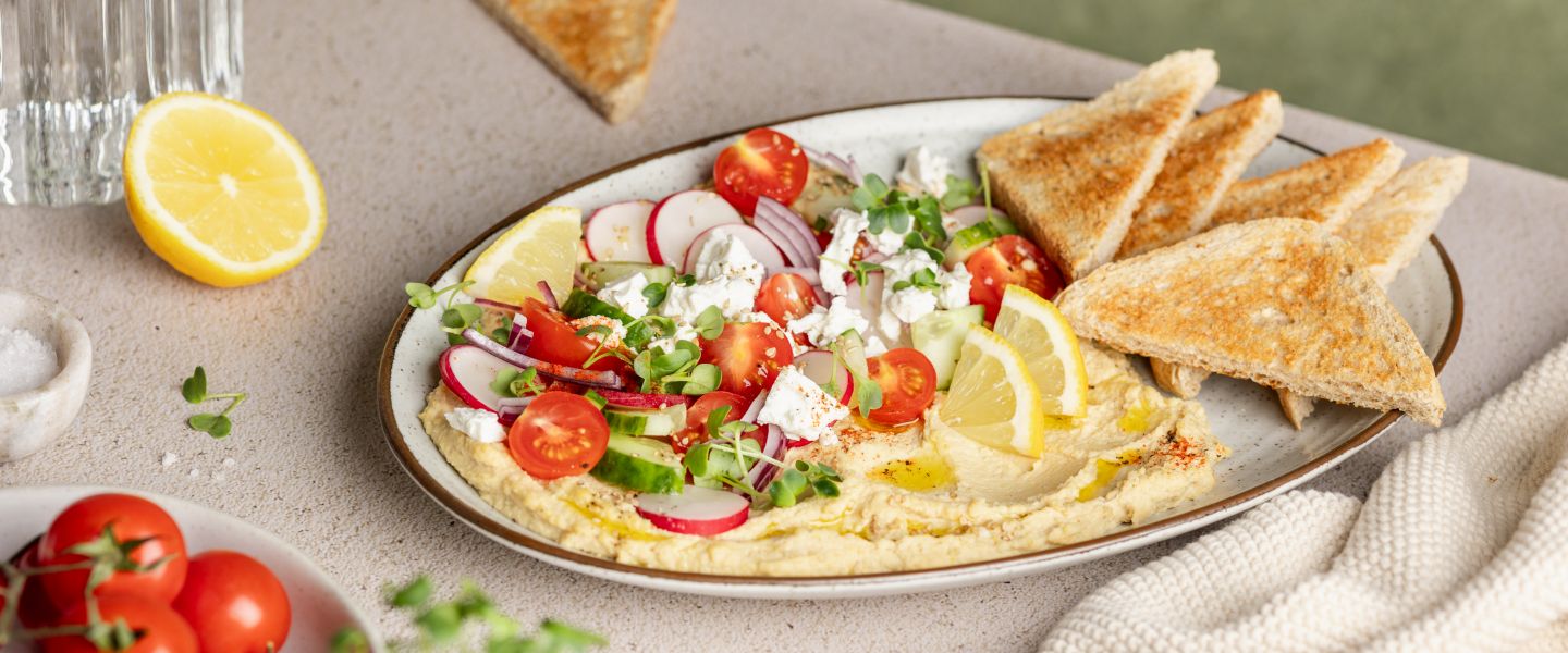Loaded Hummus mit Mehrkorntoast-3