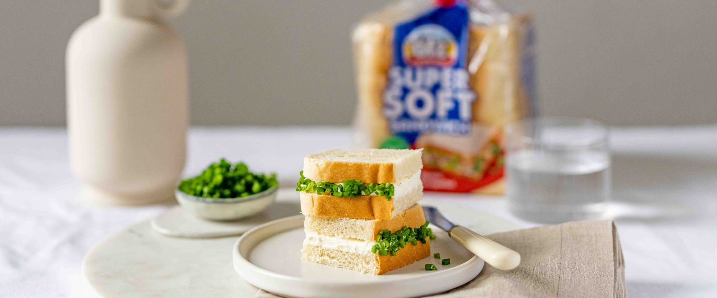 Ölz Super Soft Sandwich "Tramezzini" mit Frischkäse & frischem Schnittlauch