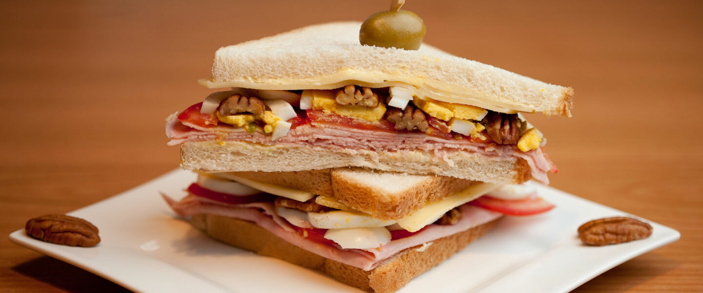 Pekan Sandwich Schinken Bergkäse Ei