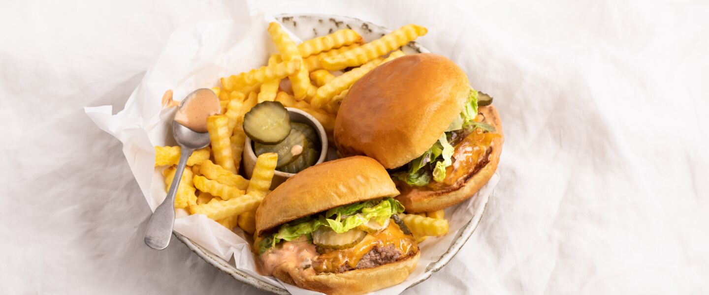 Ölz Brioche Burger Brötle - Smash Burger mit Pommes