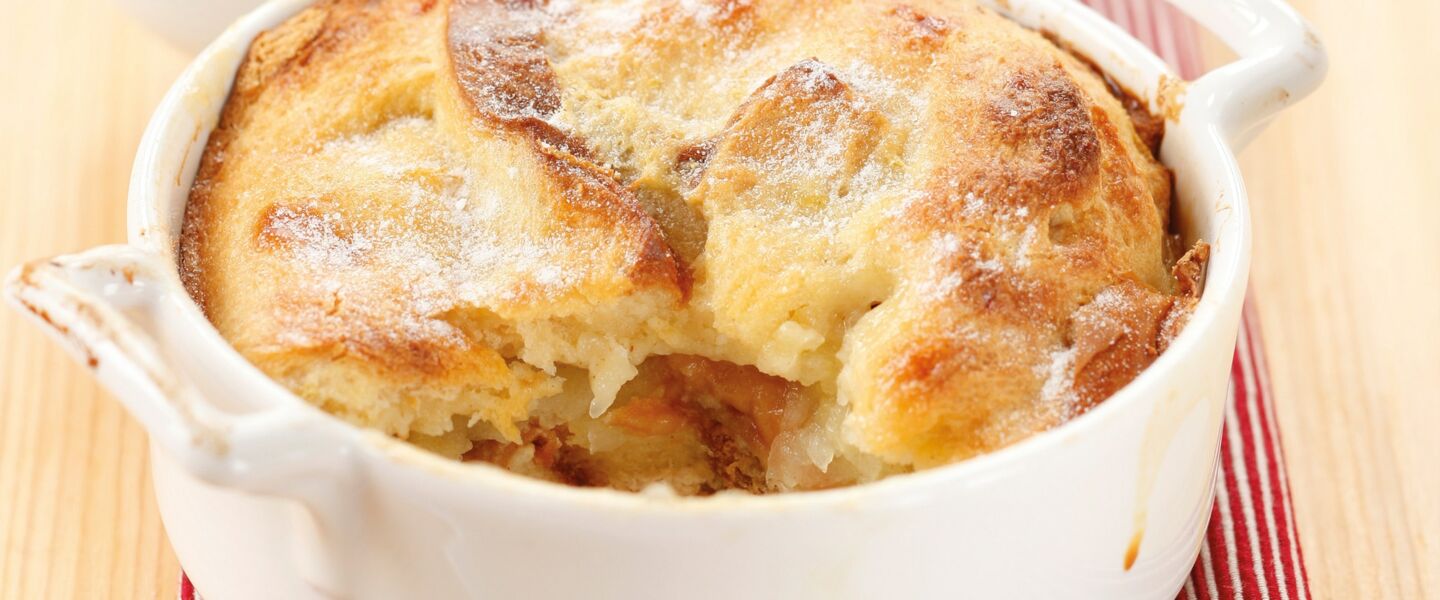 Ölz Butter Zopf als Scheiterhaufen mit Äpfeln
