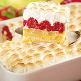 Ölz Butter Toast Scheiterhaufen mit Himbeeren Ölz Butter Toast Scheiterhaufen mit Himbeeren