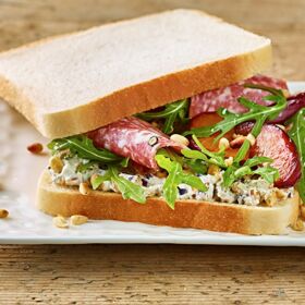 Header_1440x600_Rezept_SandwichProsciuttoSalami Header_1440x600_Rezept_SandwichProsciuttoSalami