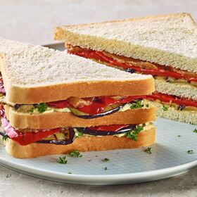 Header_1440x600_Rezept_SandwichAuberginenHummus Header_1440x600_Rezept_SandwichAuberginenHummus