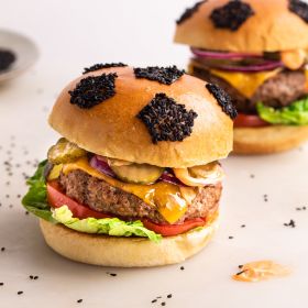 (c) Anna Thell_ÖLZ_Foto Hoch 1_Fußball Burger (3)-min (c) Anna Thell_ÖLZ_Foto Hoch 1_Fußball Burger (3)-min