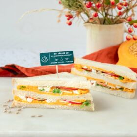 Ölz Super Soft Sandwich mit Kürbis-Hummus Ölz Super Soft Sandwich mit Kürbis-Hummus