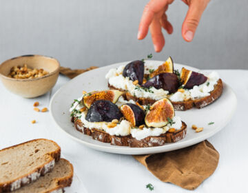 Ölz Krustenbrot mit Ricotta und Feigen