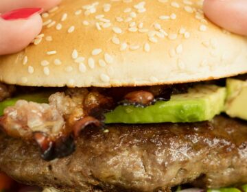 Gusto_ÖLZ Burger Buns mit Avocado Speck_2017_1440x600_RGB72dpi