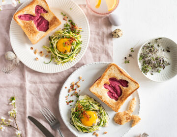 Ölz Butter Toast mit Zoodles & pochiertem Ei