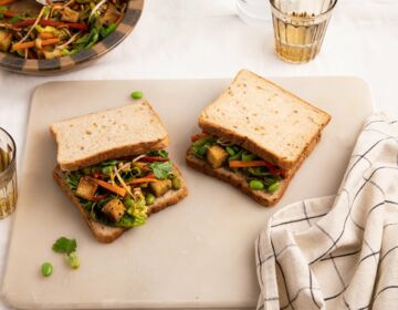 Ölz Protein Soft Sandwich mit Thai Tofu Salat