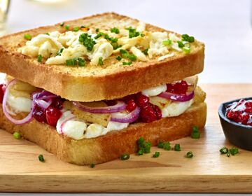 Ölz Sandwich Toast mit Ziegenkäse Croque - Birne, Preiselbeeren